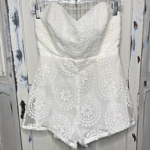 Stone Cold Fox Off White Folsom Jumper Romper Size 2 - Picture 2 of 16